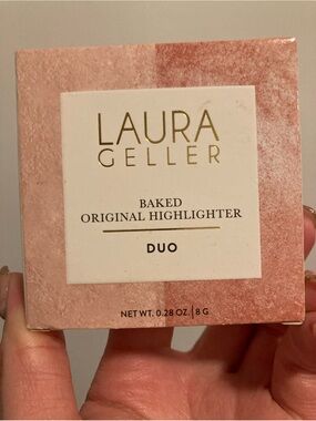 2/$30 💸 LAURA GELLER Baked Highlighter Duo - French Almond/French Poodle